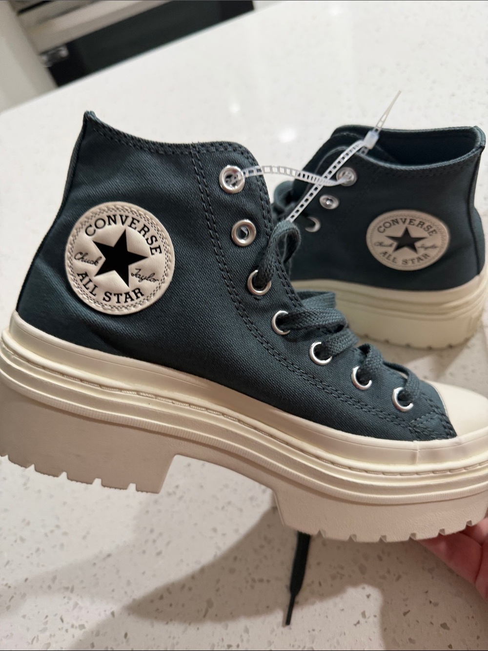 Converse Run Star Hike Platform High-Top Sneakers - Green - Picture 5 of 7